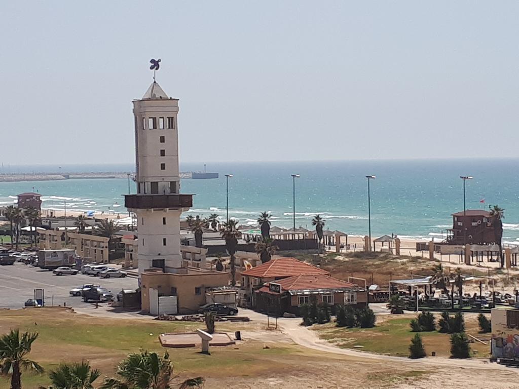 Shave Tsion Apartment In The Center Ashdod Eksteriør bilde