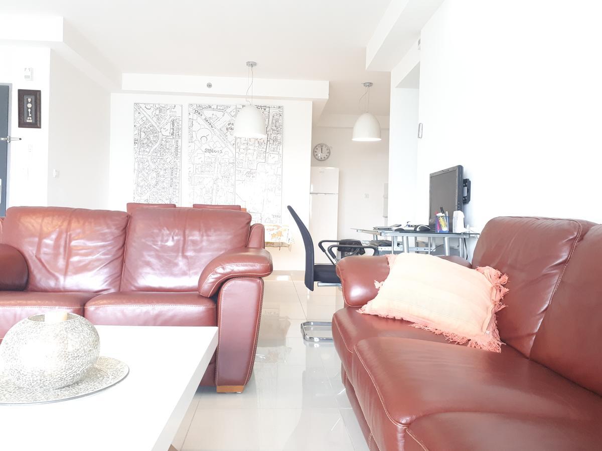 Shave Tsion Apartment In The Center Ashdod Eksteriør bilde