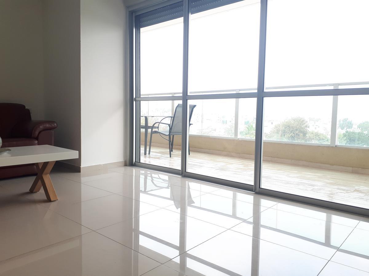 Shave Tsion Apartment In The Center Ashdod Eksteriør bilde